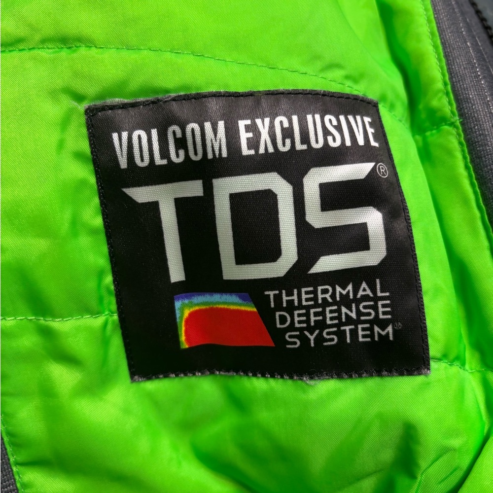 Volcom Men's Gore-Tex Drop Tail Jacket